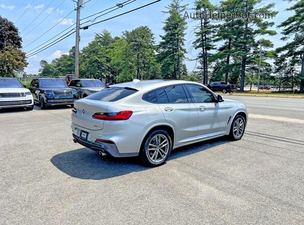 5UX2V1C05LLE67544 2020 BMW X4 Silver Przód prawy
