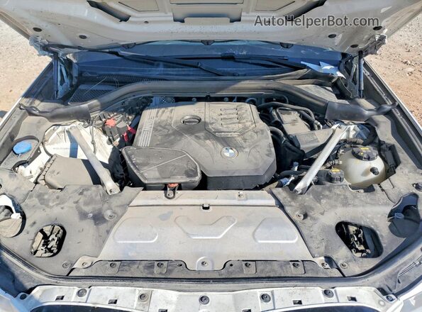 5UX2V1C08M9H97399 2021 BMW X4 White Engine compartment view