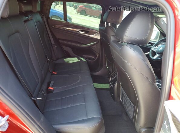 5UX2V5C03M9E83165 2021 BMW X4 Red Vista de los asientos traseros