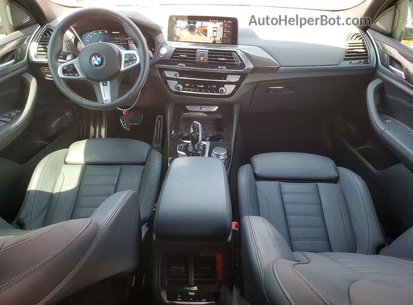 5UX2V5C03M9E83165 2021 BMW X4 Red Vista del salpicadero