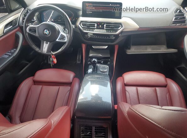 5UX33DT05P9N51925 2023 BMW X4 Black Առջևի վահանակի տեսք