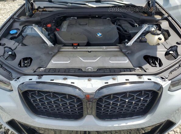 5UX33DT05S9167572 2025 BMW X4 Gray Вид підкапотного простору