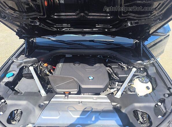 5UX33DT06S9Y71702 2025 BMW X4 Black Widok komory silnika