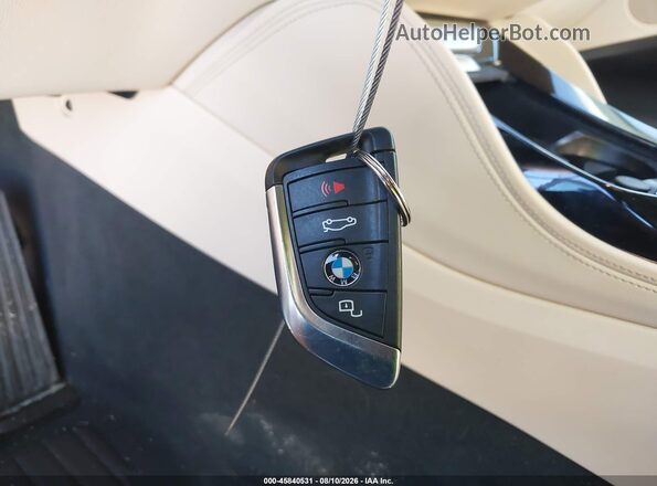 5UX33DT07N9L91270 2022 BMW X4 White Вид панелі приладів