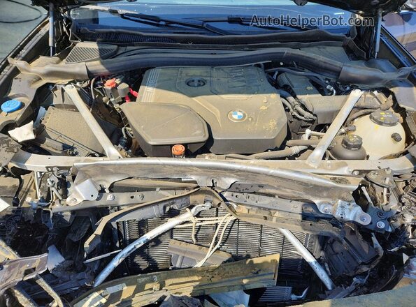 5UX33DT07R9V93371 2024 BMW X4 Серый Вид подкапотного пространства