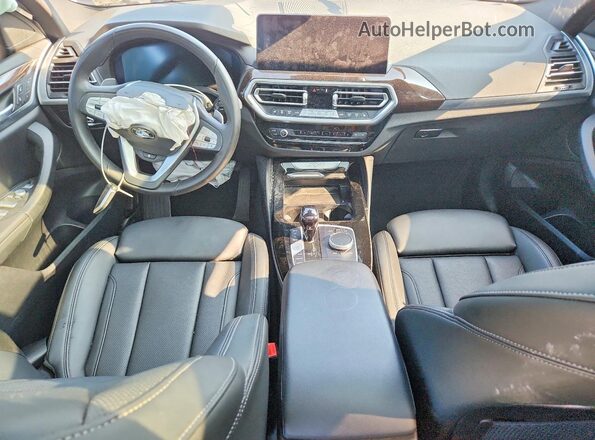 5UX33DT08R9X09659 2024 BMW X4 Black Dashboard view