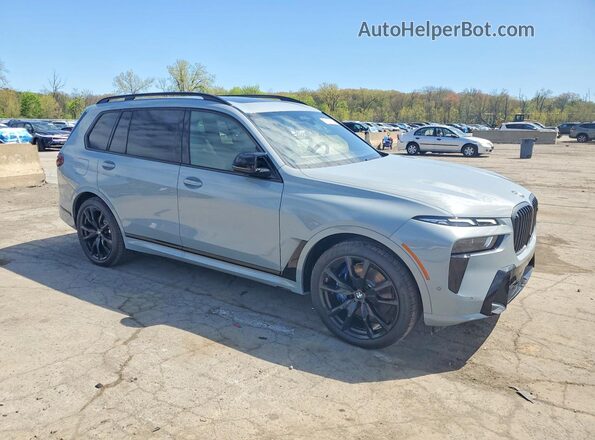 5UX33EM01T9075431 2026 BMW X7 Gray Delantero derecho