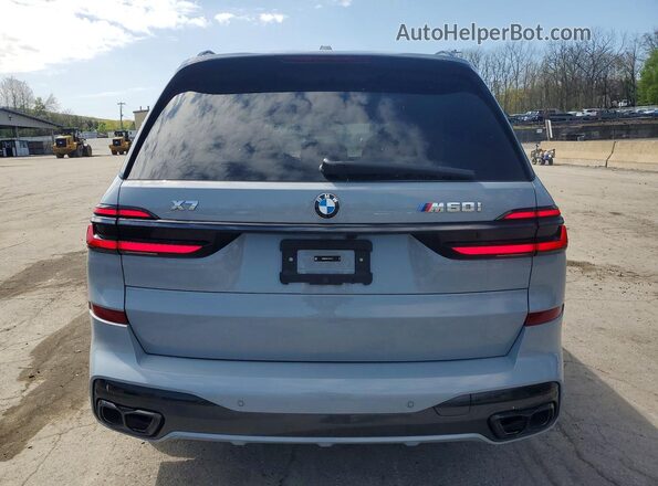 5UX33EM01T9075431 2026 BMW X7 Gray Vista trasera
