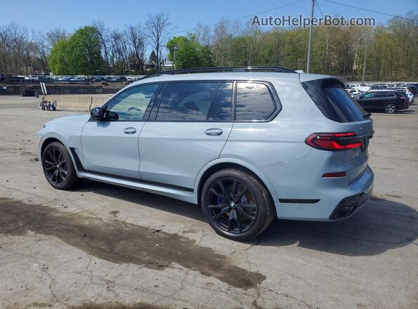 5UX33EM01T9075431 2026 BMW X7 Gray Trasero izquierdo