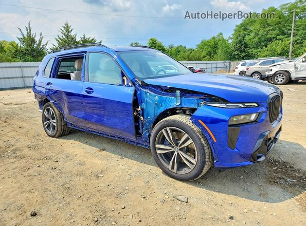 5UX33EM04S9W53049 2025 BMW X7 Blue Передня права чверть