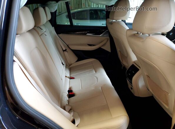 5UX43DP01N9J32367 2022 BMW X3 Black Widok wnętrza z tyłu