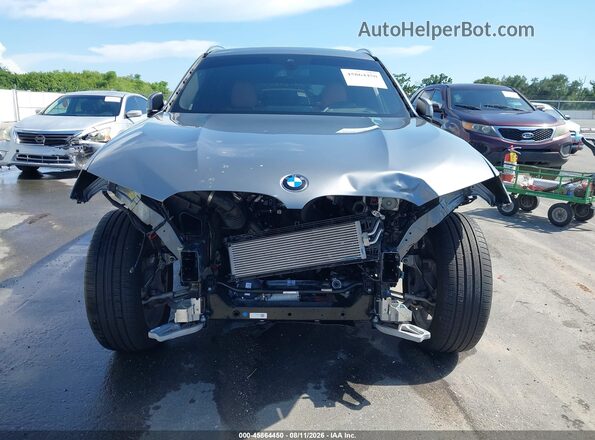 5UX43DP01R9V84602 2024 BMW X3 Silver უკანა სალონის ხედი