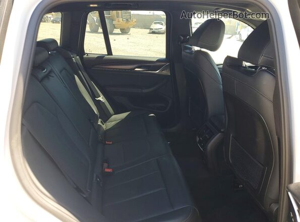 5UX43DP02N9K01356 2022 BMW X3 Белый Вид задней части салона