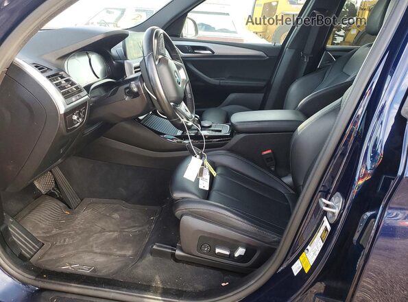 5UX43DP03N9K62716 2022 BMW X3 Blue Front interior view