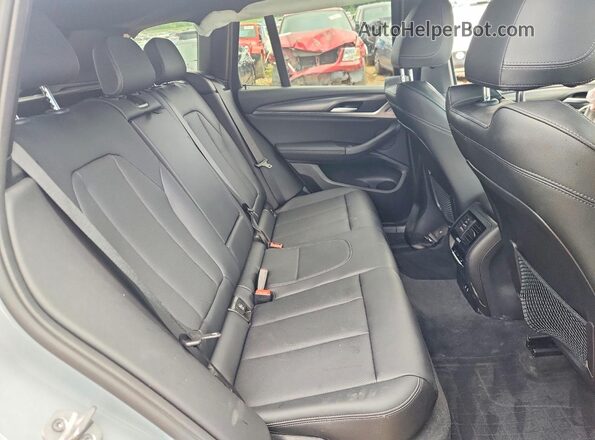 5UX43DP03R9W67206 2024 BMW X3 Gray Вид задньої частини салону