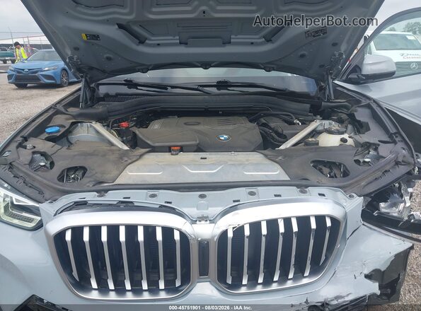 5UX43DP05N9M20036 2022 BMW X3 Gray Widok z tyłu