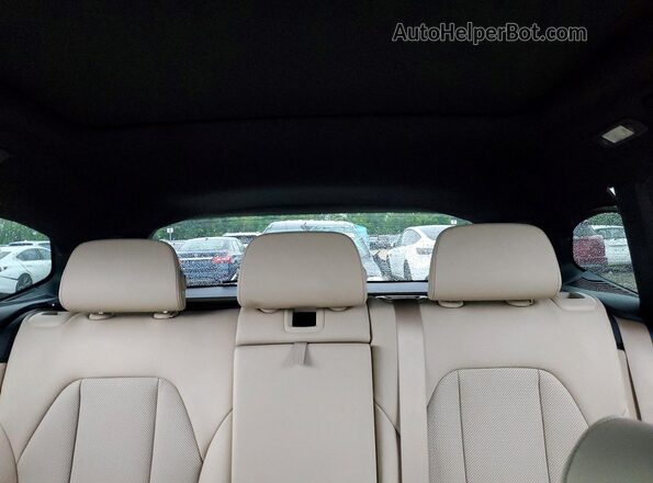 5UX43DP05N9N28737 2022 BMW X3 White Rear seats view