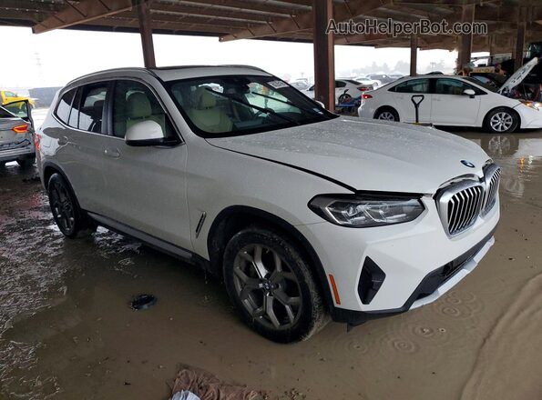 5UX43DP05N9N28737 2022 BMW X3 White Front right