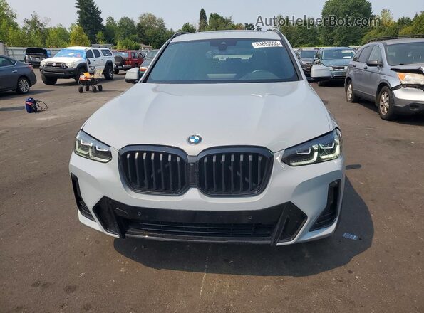 5UX43DP05R9W60130 2024 BMW X3 Серебряный Вид спереди