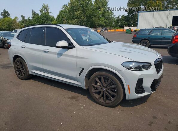 5UX43DP05R9W60130 2024 BMW X3 Серебряный Передняя правая четверть