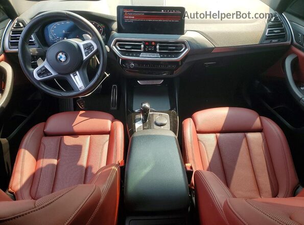 5UX43DP05R9W60130 2024 BMW X3 Серебряный Вид панели приборов
