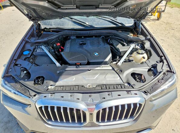 5UX43DP06R9T42582 2024 BMW X3 Gray Շարժիչի բաժամունքի տեսք
