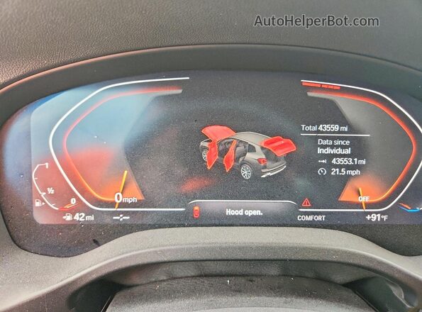 5UX43DP06R9T42582 2024 BMW X3 Gray Սարքավորումների վահանակի տեսք