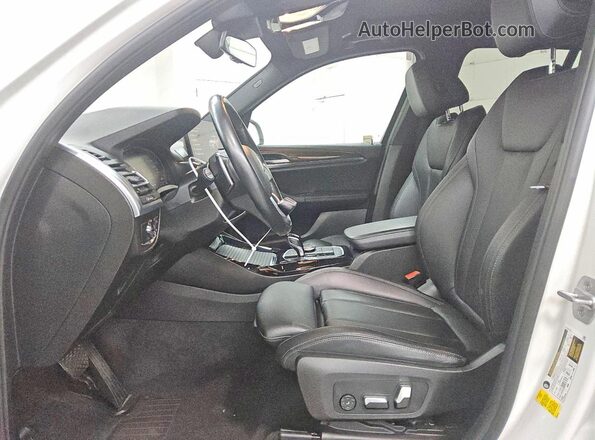 5UX43DP0XN9M68437 2022 BMW X3 White Вид салону спереду