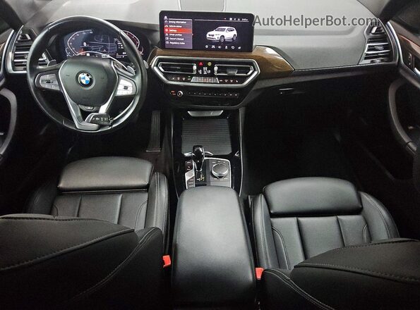 5UX43DP0XN9M68437 2022 BMW X3 White Вид панелі приладів