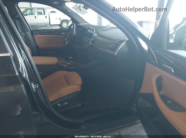 5UX43DP0XP9R05338 2023 BMW X3 Gray Вид салону спереду