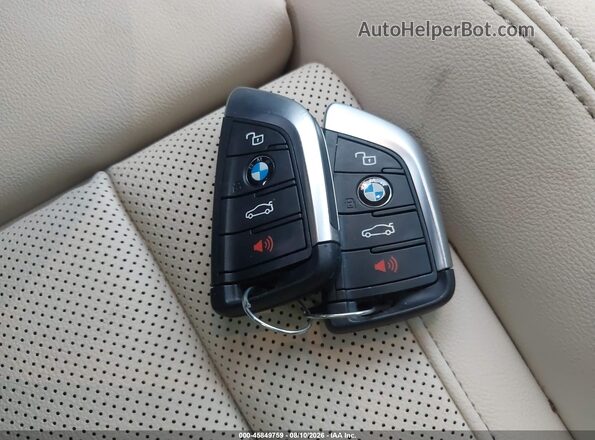5UX43DP0XR9T66304 2024 BMW X3 White Առջևի վահանակի տեսք