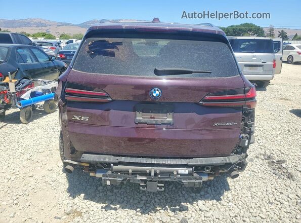 5UX43EU00S9W94251 2025 BMW X5 Бордовый Вид сзади