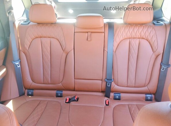 5UX43EU00S9W94251 2025 BMW X5 Бордовый Вид задних сидений