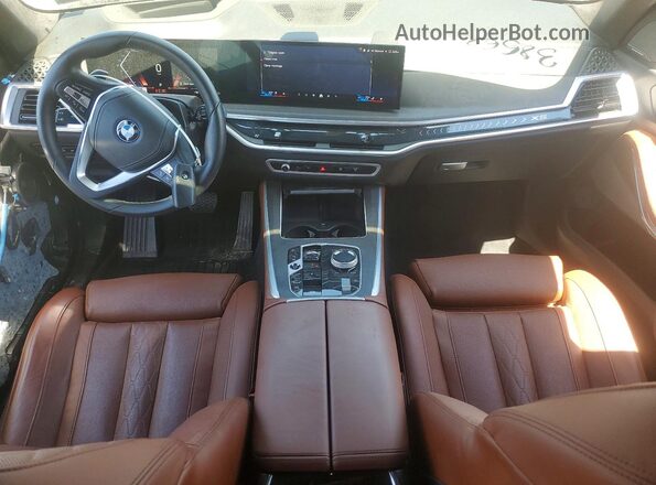 5UX43EU00S9W94251 2025 BMW X5 Бордовый Вид панели приборов