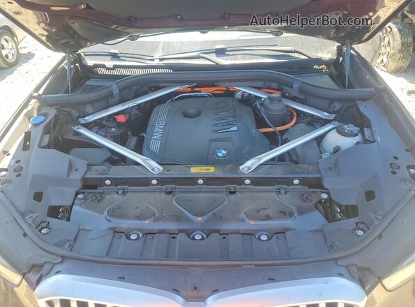 5UX43EU00S9W94251 2025 BMW X5 Бордовый Вид подкапотного пространства