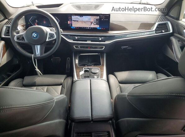 5UX43EU00S9Z20658 2025 BMW X5 White წინა პანელის ხედი