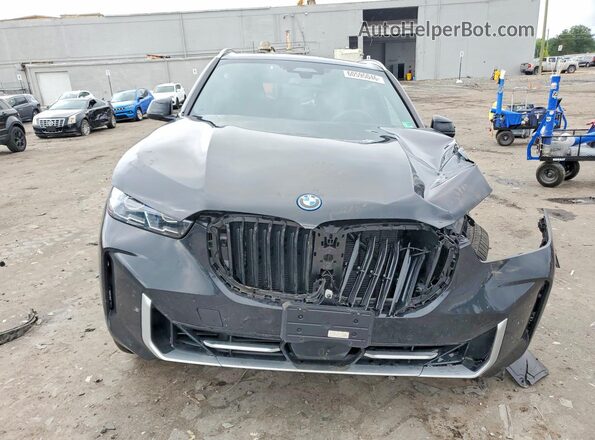 5UX43EU00T9160622 2026 BMW X5 Black Widok z przodu