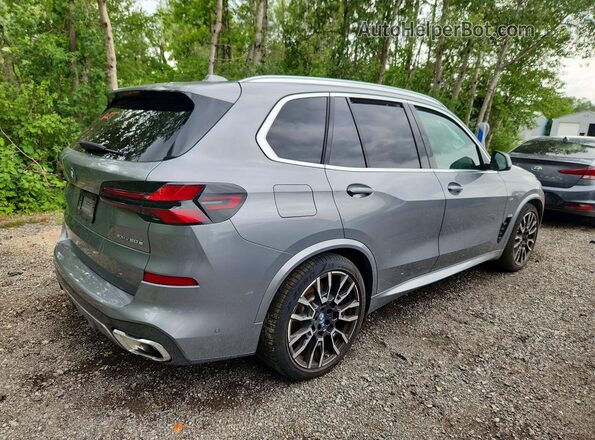 5UX43EU03R9V48131 2024 BMW X5 Серебряный Задняя правая четверть