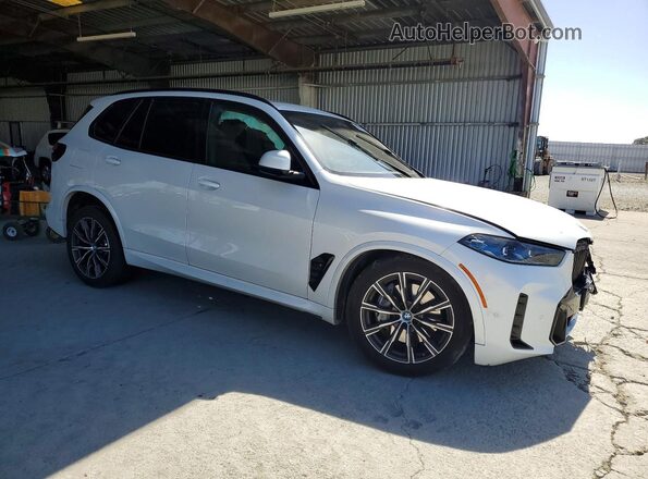 5UX43EU04R9T34586 2024 BMW X5 White Delantero derecho