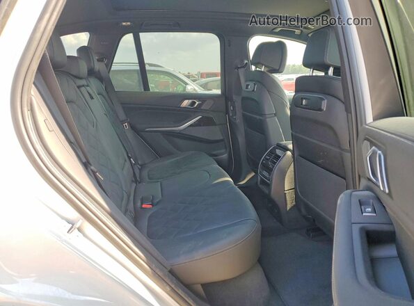 5UX43EU04R9U07861 2024 BMW X5 Белый Вид задней части салона