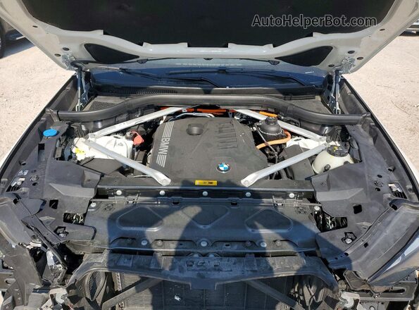 5UX43EU04R9U07861 2024 BMW X5 Белый Вид подкапотного пространства