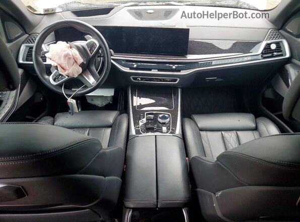 5UX43EU0XR9V41371 2024 BMW X5 White Widok deski rozdzielczej