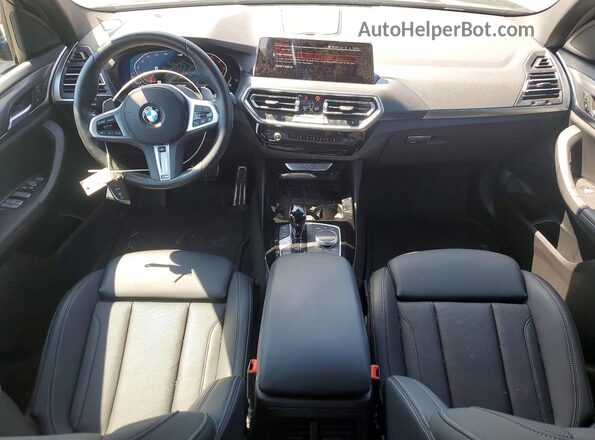 5UX53DP01R9V93322 2024 BMW X3 Black Առջևի վահանակի տեսք