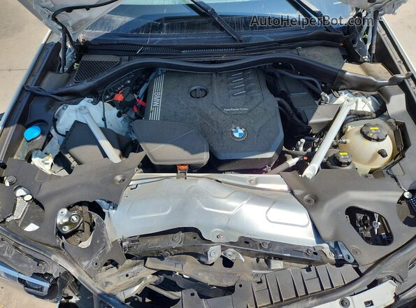 5UX53DP02N9M87438 2022 BMW X3 White Widok komory silnika