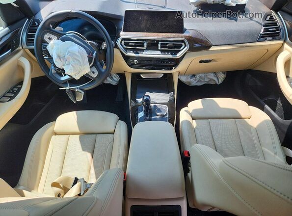 5UX53DP02N9M87438 2022 BMW X3 White Widok deski rozdzielczej