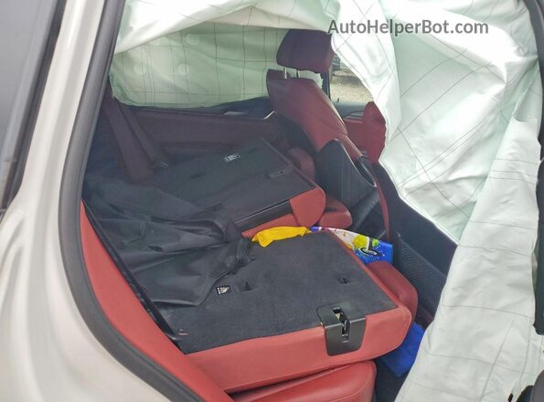5UX53DP02P9P65354 2023 BMW X3 White Vista interior trasera