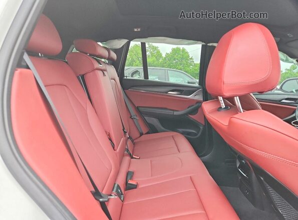 5UX53DP02R9U38505 2024 BMW X3 White Rear interior view