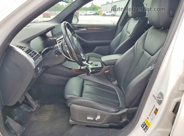 5UX53DP03N9M81292 2022 BMW X3 White Vista interior delantera