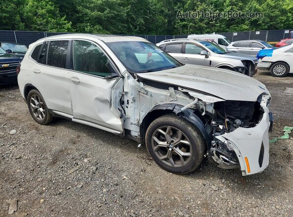5UX53DP04N9L05030 2022 BMW X3 White Front right