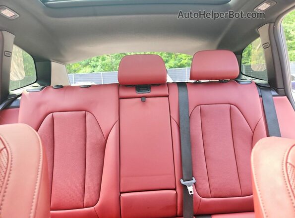 5UX53DP04N9L05030 2022 BMW X3 White Rear seats view